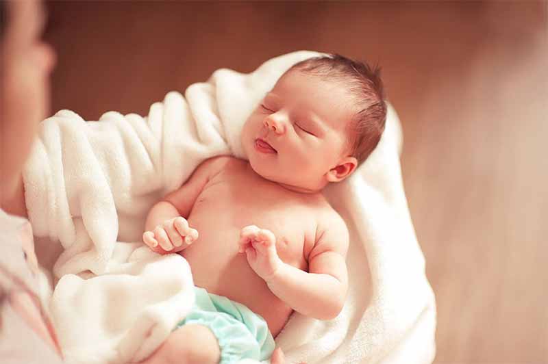 Mơ thấy em bé là điềm gì? Giải mã giấc mơ chi tiết nhất