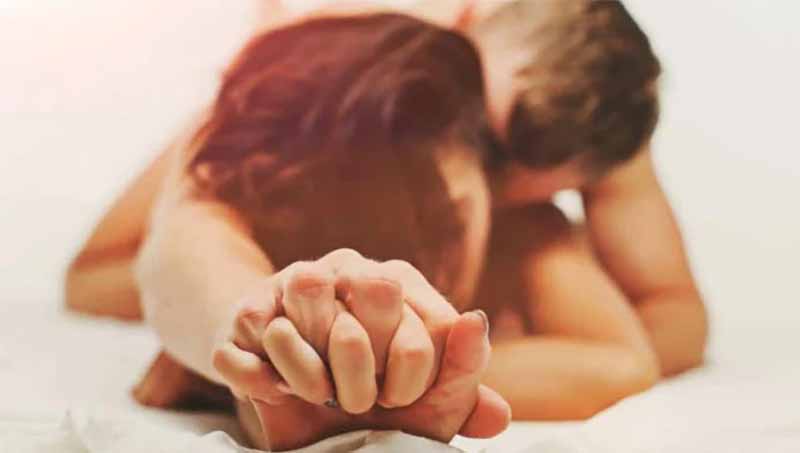 Mơ thấy quan hệ với người lạ có ý nghĩa gì? Điềm lành hay dữ