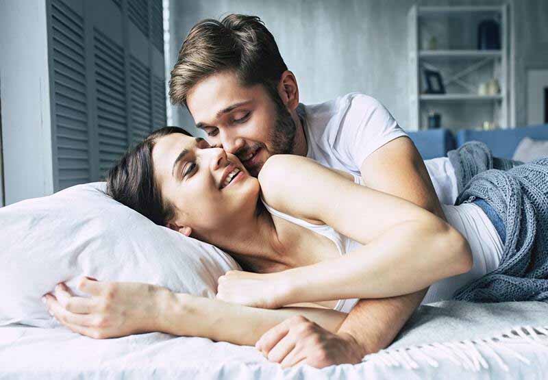 Mơ thấy quan hệ với người lạ có ý nghĩa gì? Điềm lành hay dữ