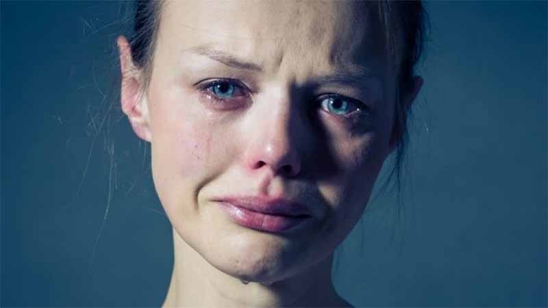 Mơ thấy khóc là điềm gì? Giải mã chiêm bao chính xác nhất 