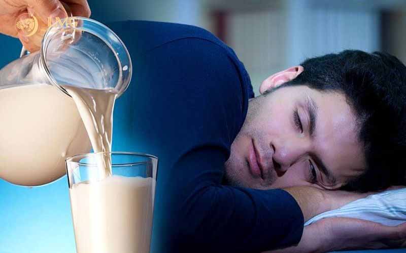Mơ thấy uống sữa là điềm gì? Giải mã giấc mơ đầy bất ngờ 