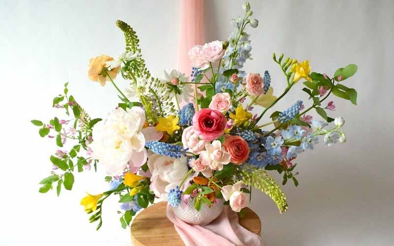 Mơ thấy hoa là điềm lành hay cảnh báo? Khám phá ngay bí ẩn